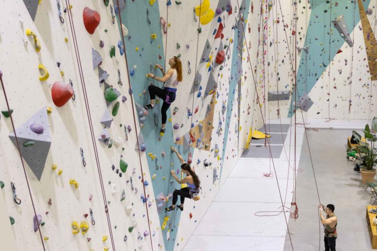 Salle d'escalade voies et blocs à Climb Up Mulhouse Wittenheim